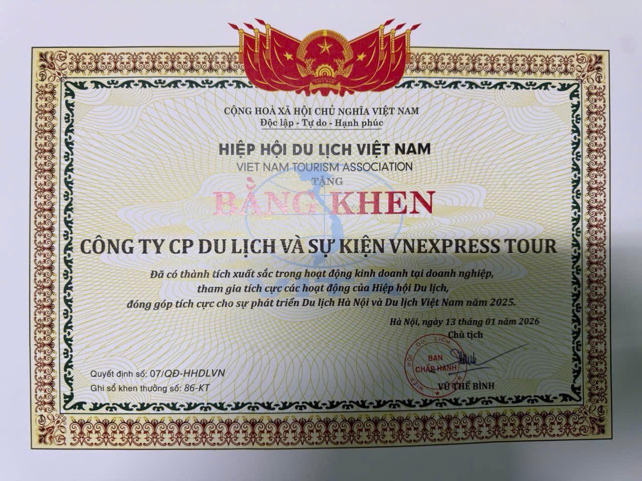 VIETNAM EXPRESS TOUR NHẬN BẰNG KHEN CỦA HIỆP HỘI DU LỊCH VIỆT NAM