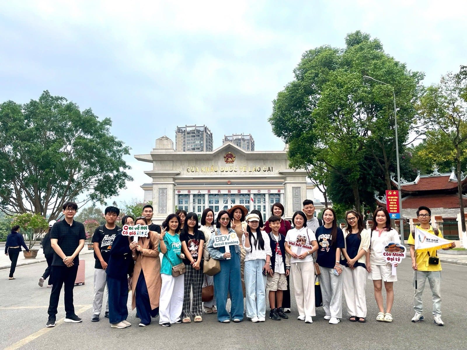 💙 VIETNAM EXPRESS TOUR TRÂN TRỌNG CẢM ƠN ĐOÀN BIDV - BAN KHÁCH HÀNG BÁN LẺ