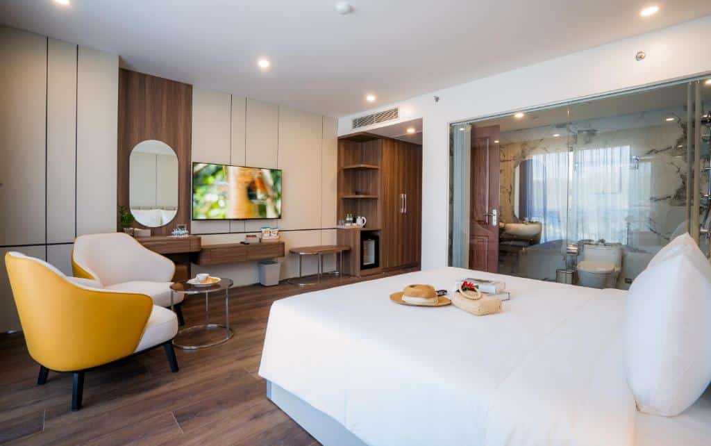 Junior Suite #1