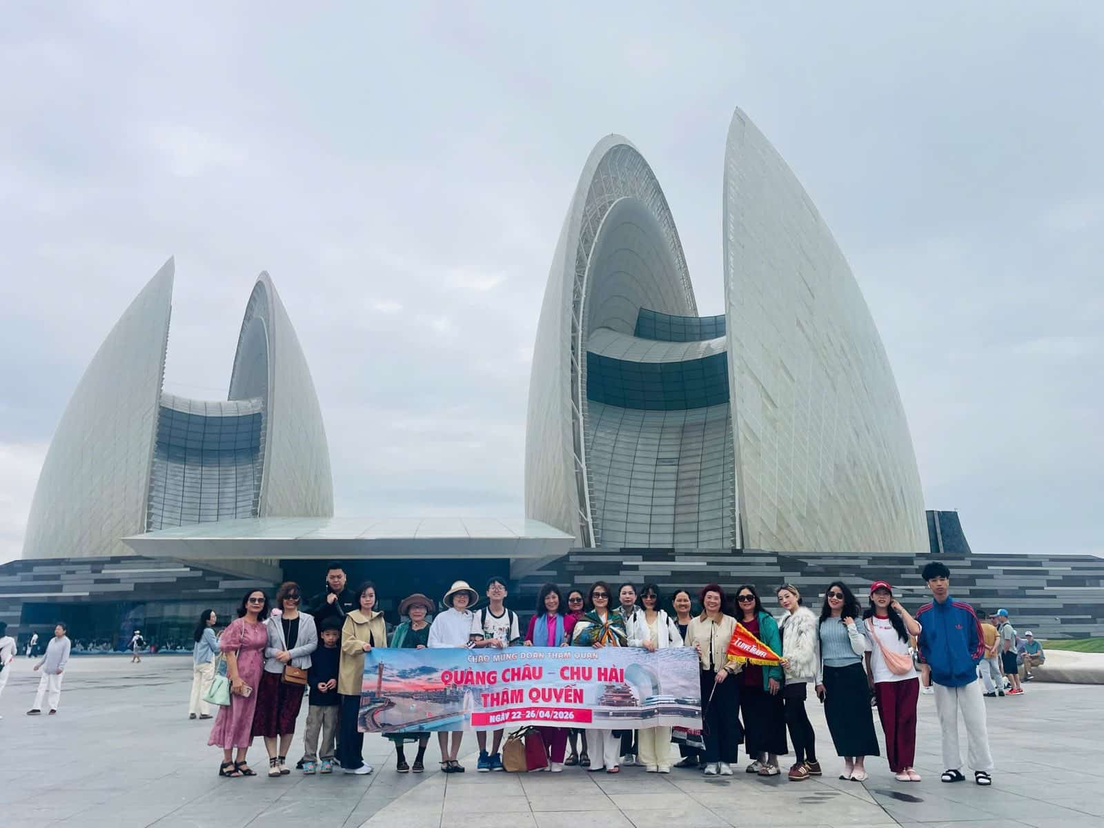VNEXPRESSTOUR TRÂN TRỌNG CẢM ƠN ĐOÀN QUẢNG CHÂU 22/04