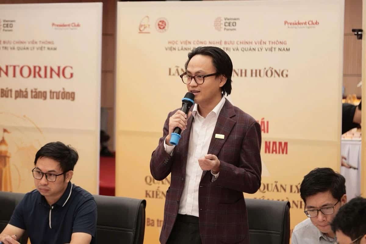 VNEXPRESS TOUR TẠI BUỔI MENTOR CÙNG ÔNG LƯU TRUNG THÁI - CHỦ TỊCH MB