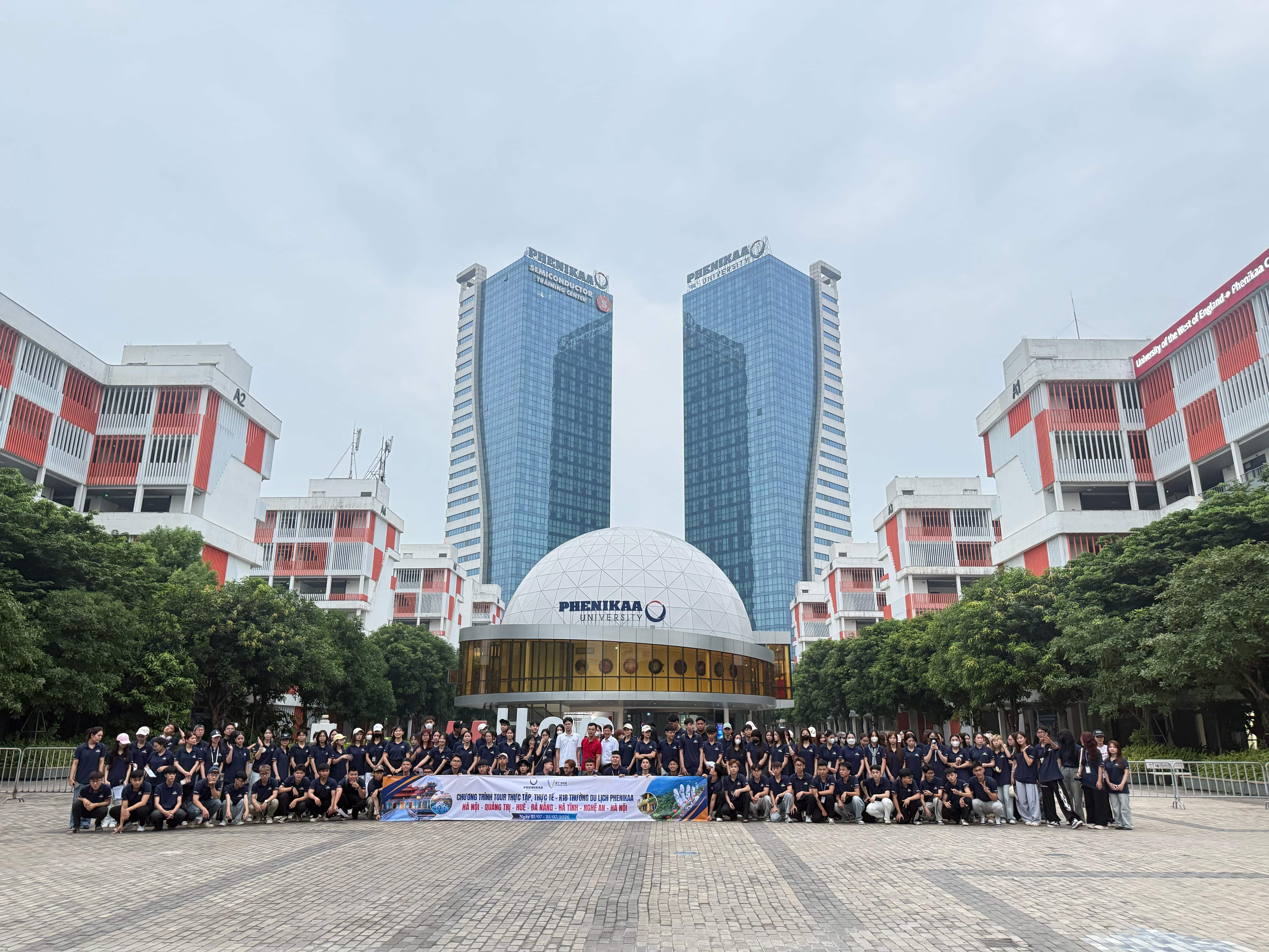 VNEXPRESSTOUR ĐỒNG HÀNH CÙNG "HÀNH TRÌNH DI SẢN MIỀN TRUNG" CỦA TRƯỜNG DU LỊCH - ĐẠI HỌC PHENIKAA