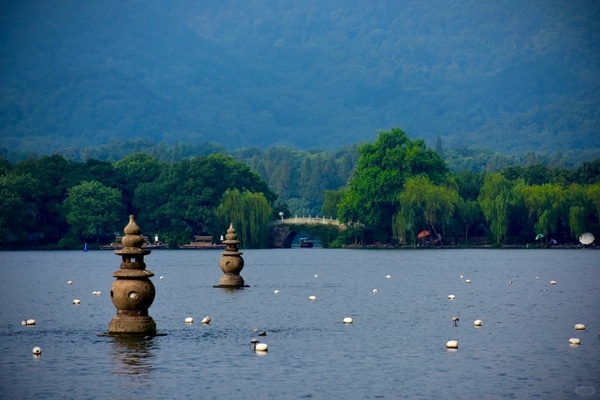 HÀNG CHÂU – DU THUYỀN TÂY HỒ