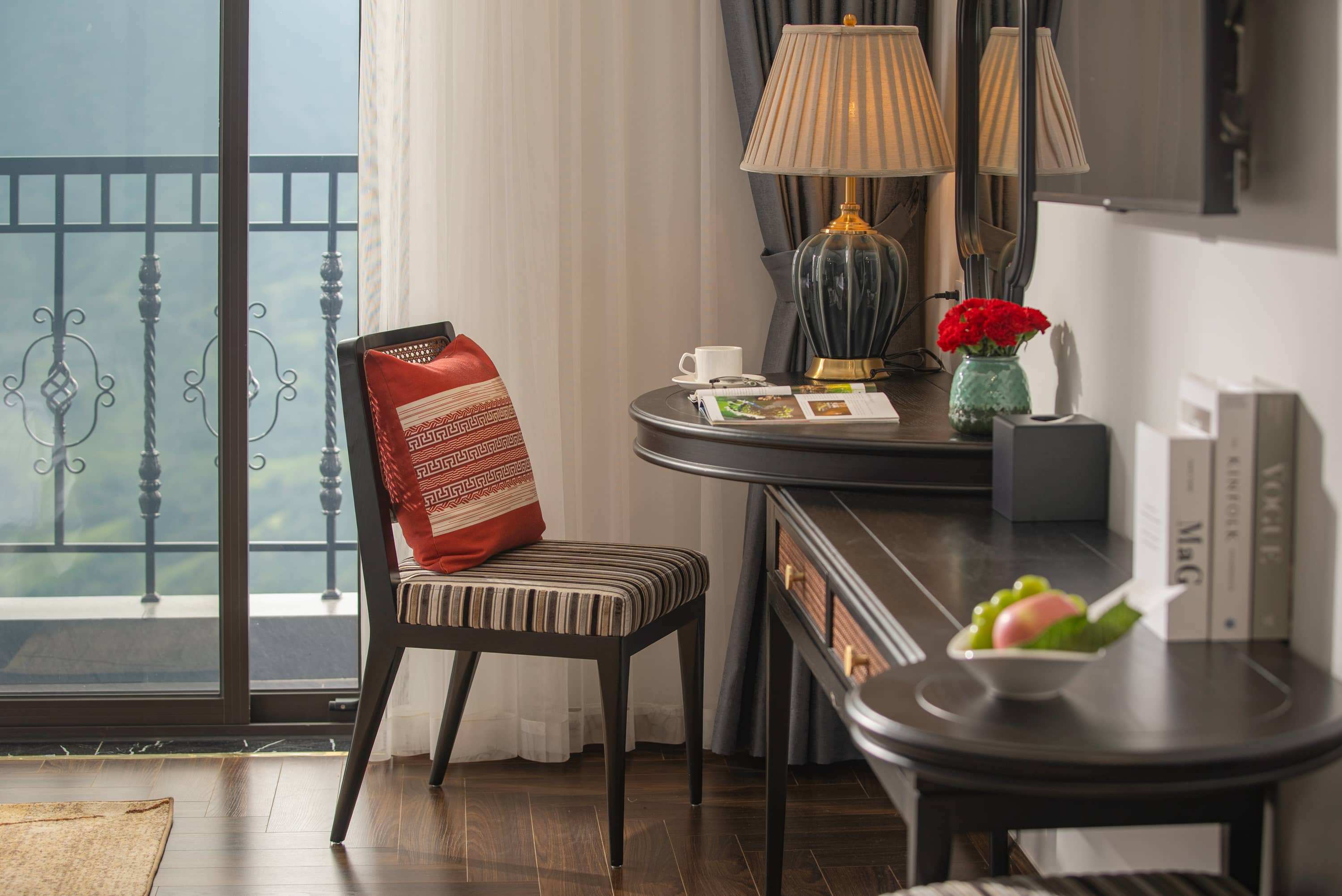 Deluxe Valley View #4