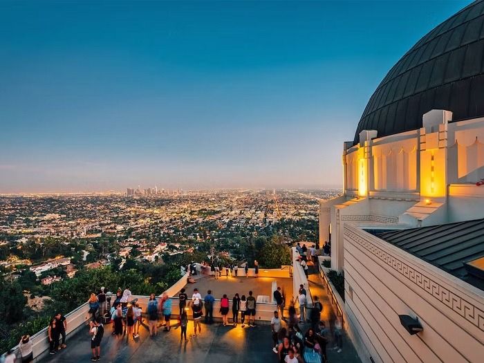 LOS ANGELES – SOLVANG – SAN JOSE  (ĂN 3 BỮA)