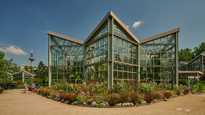 FRANKFURK – HÀ NỘI