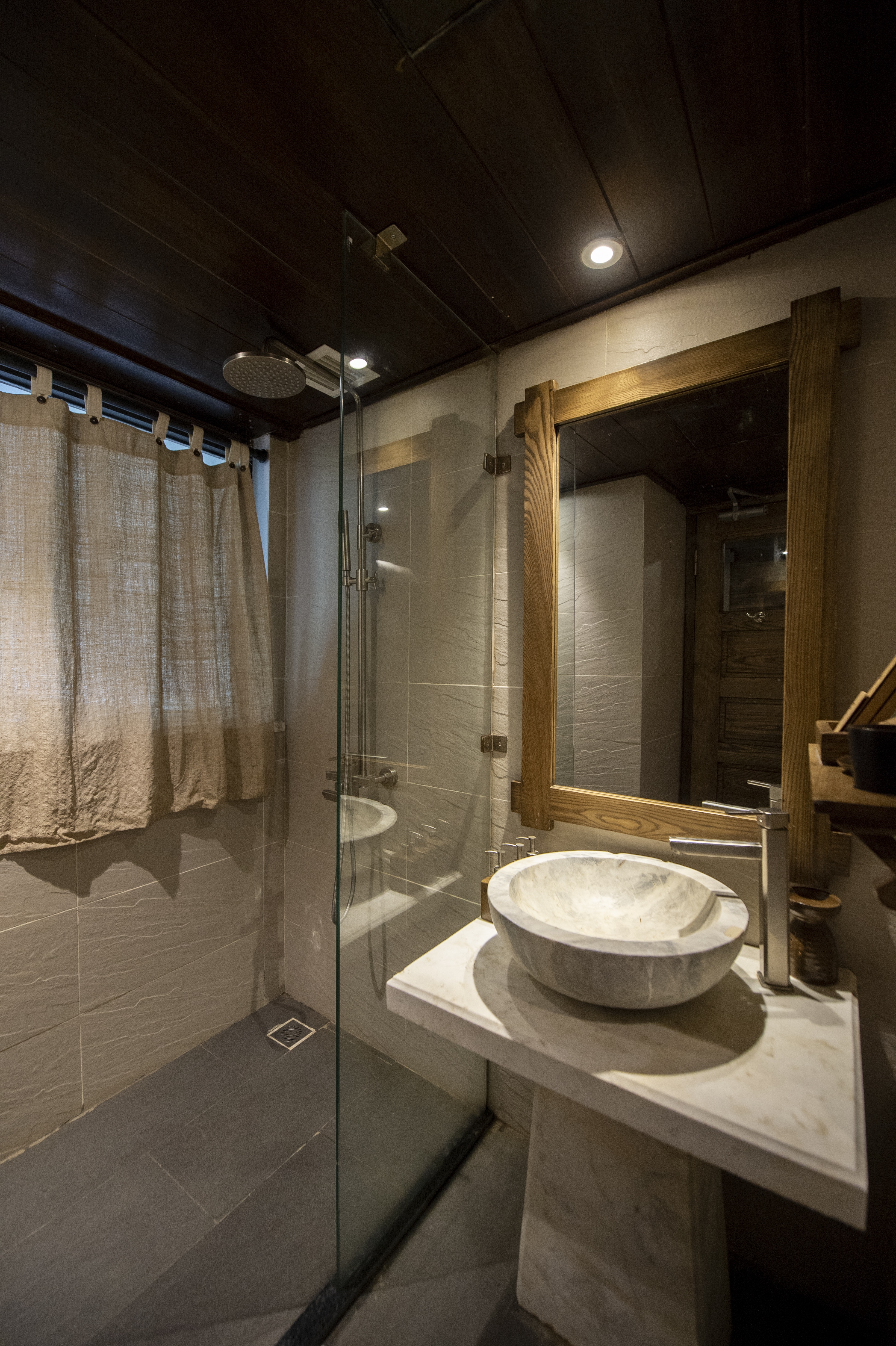 Deluxe Valley View #5