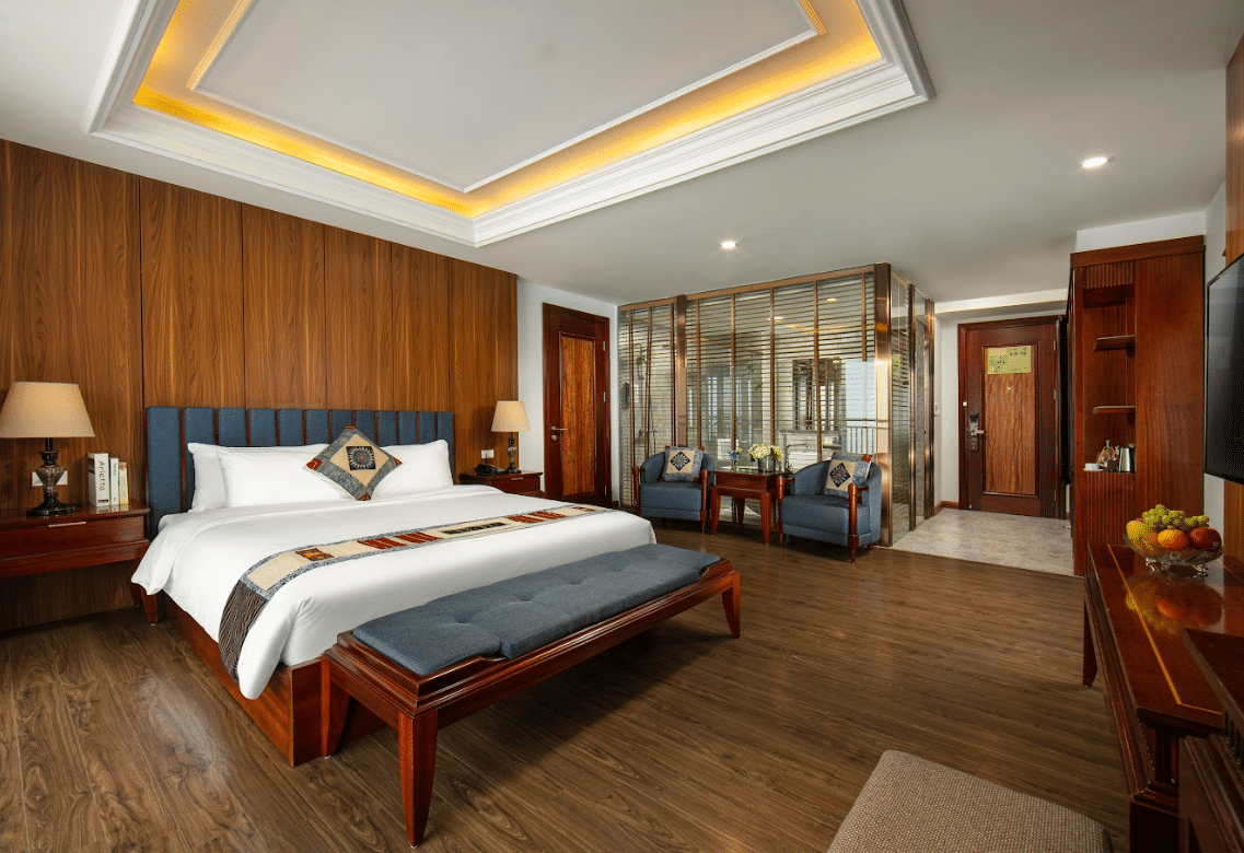 Family Suite Connecting #1