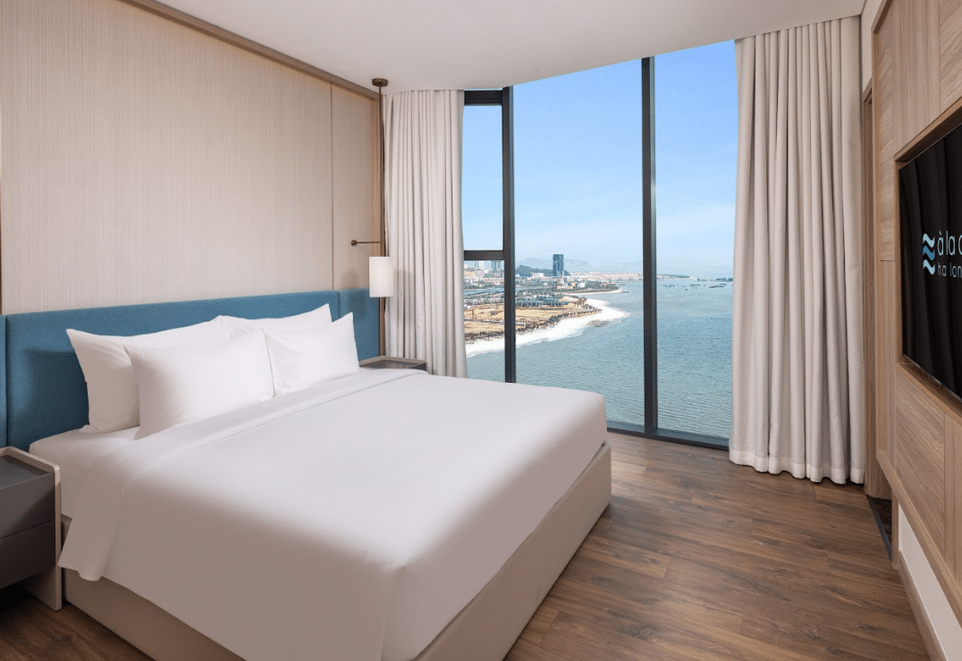 Executive Suite Bay Vista #5