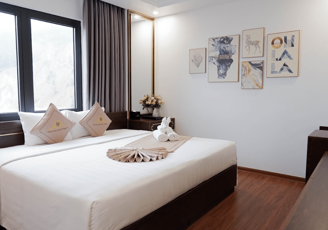 Deluxe Double/ Twin #4