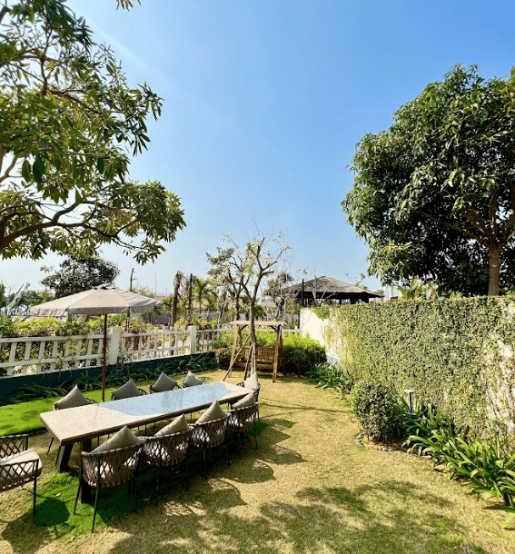 Oakwood Presidential Pool Villa #6