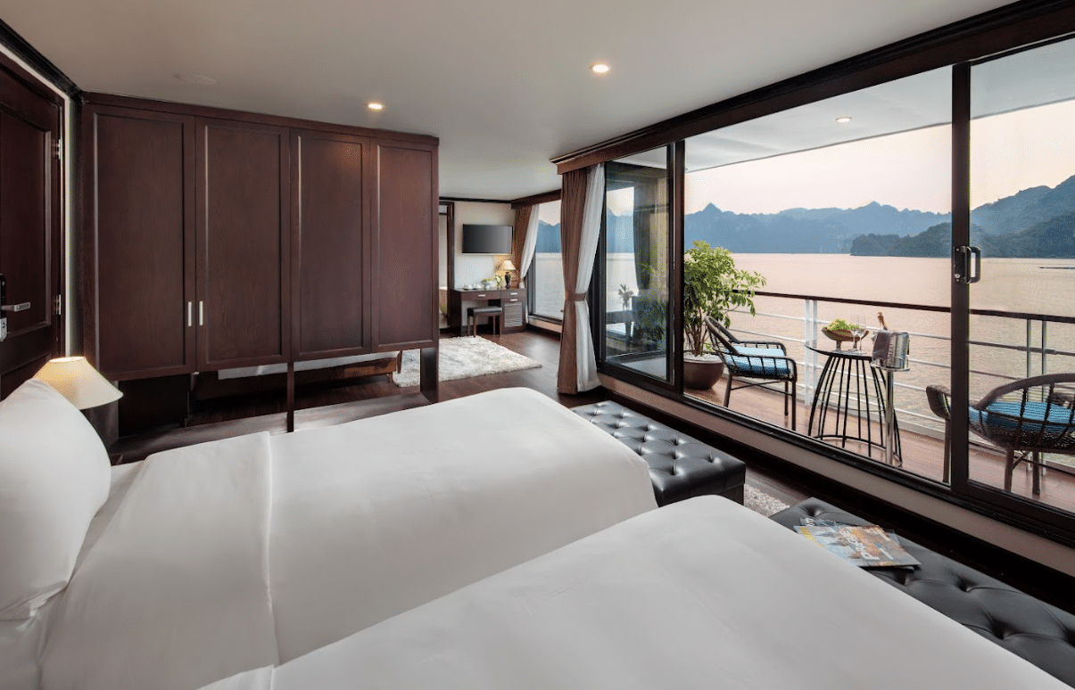 Elegance Family Balcony #1