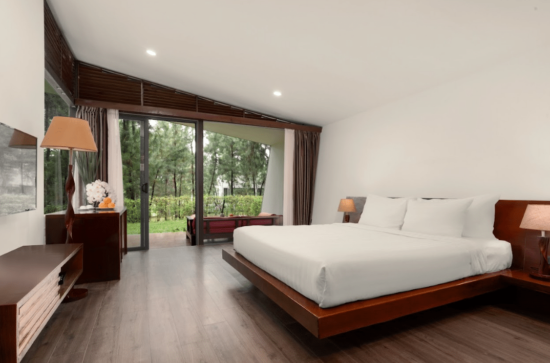 Hilltop Villa / Forest Villa #2