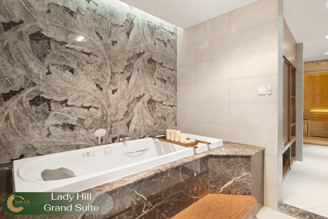 Lady Hill Grand Suite #3