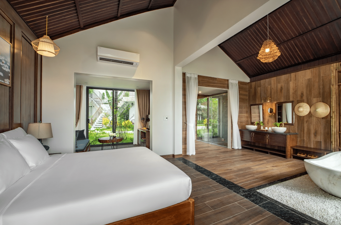 Bai Dinh Riverside Royal Villa #4