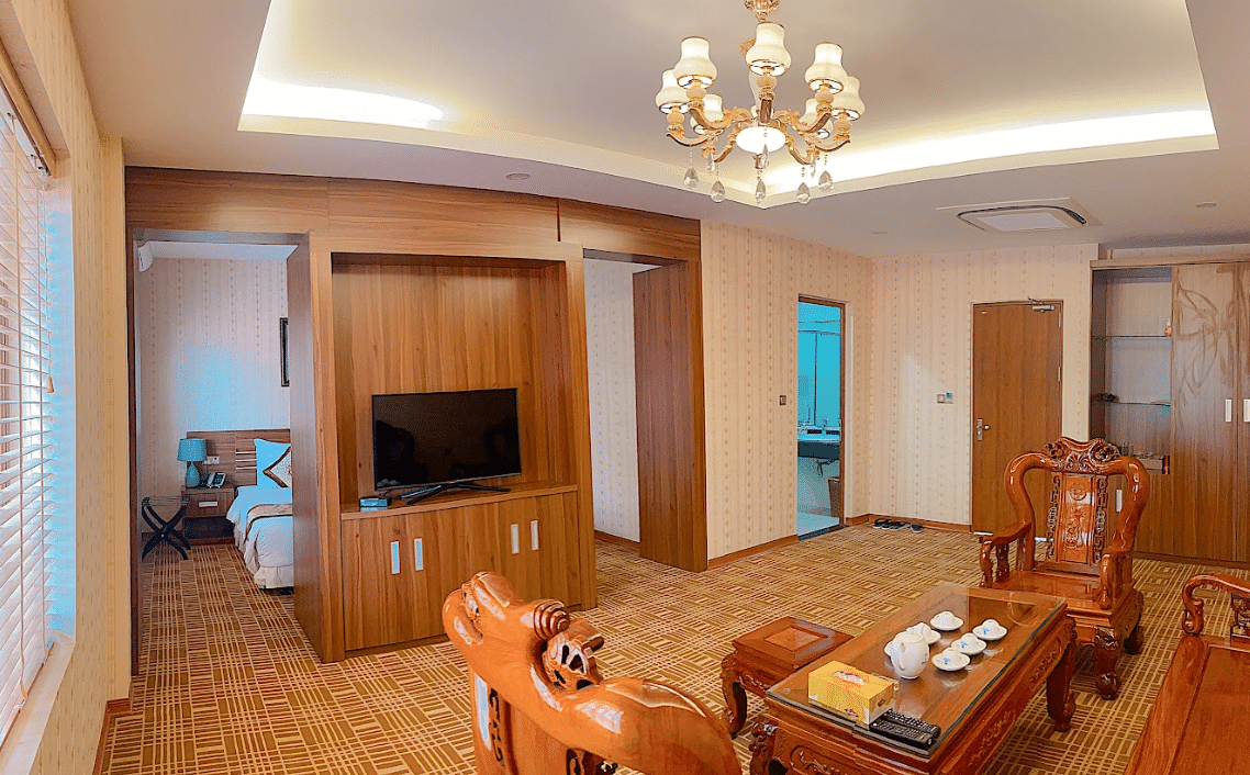 Excutive Suite #3