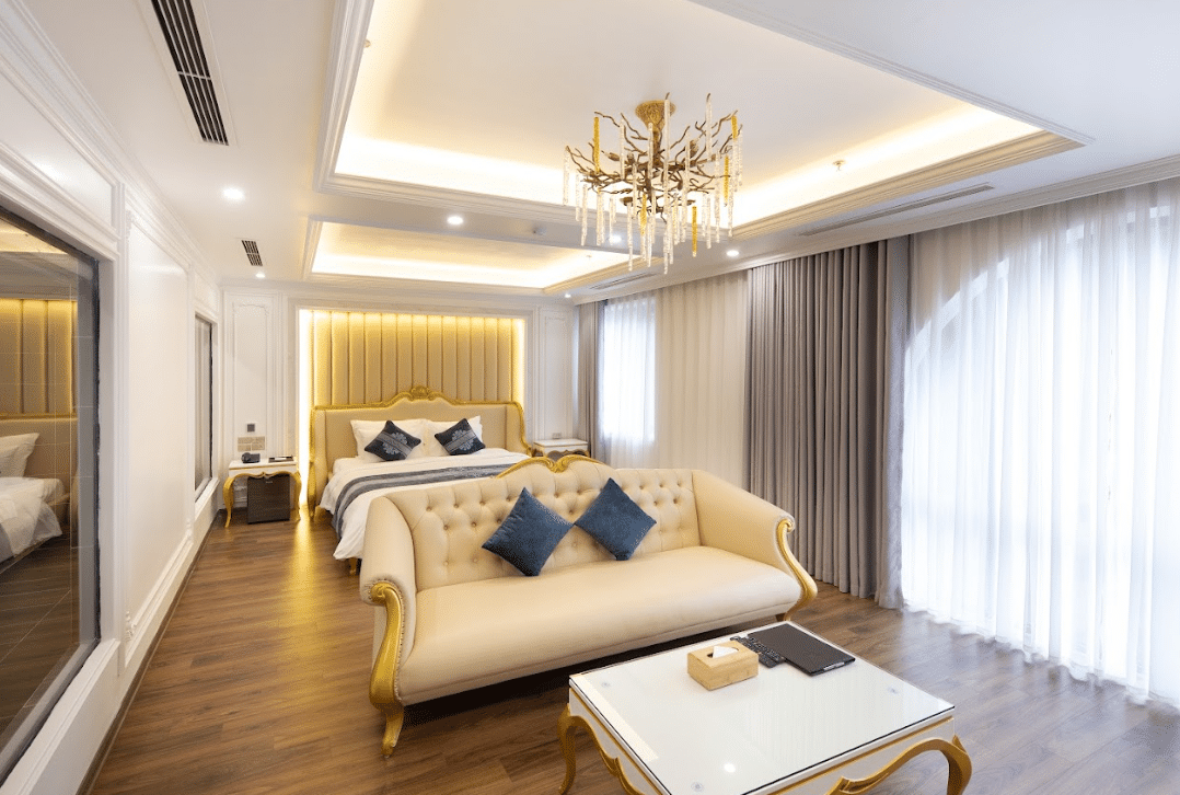 JUNIOR SUITE #4