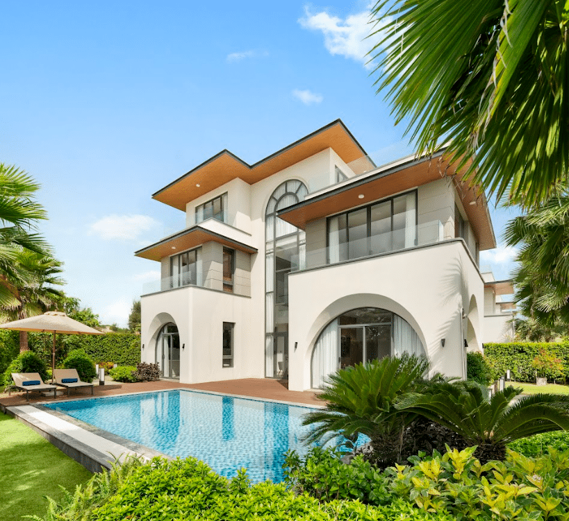 4 Bedroom Ocean Pool Villa #1