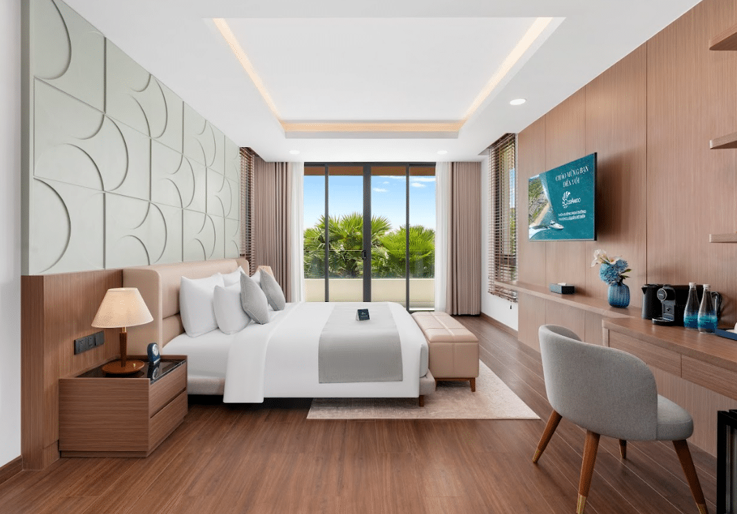 4 Bedroom Ocean Pool Villa #3