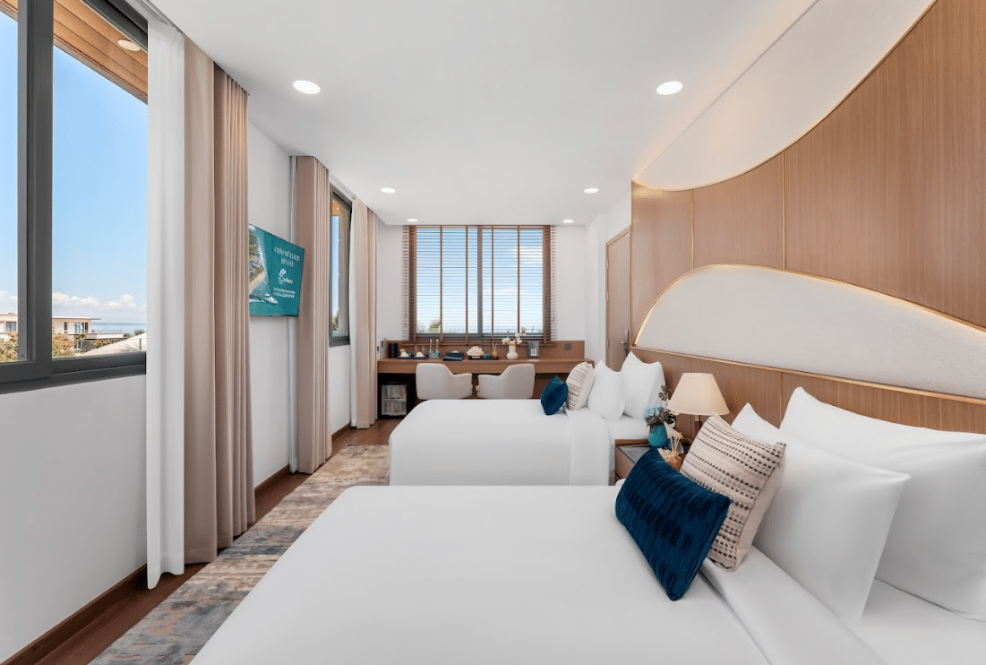 Deluxe Ocean View #3