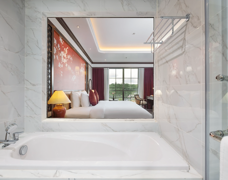 Deluxe Valley (Senior) #3