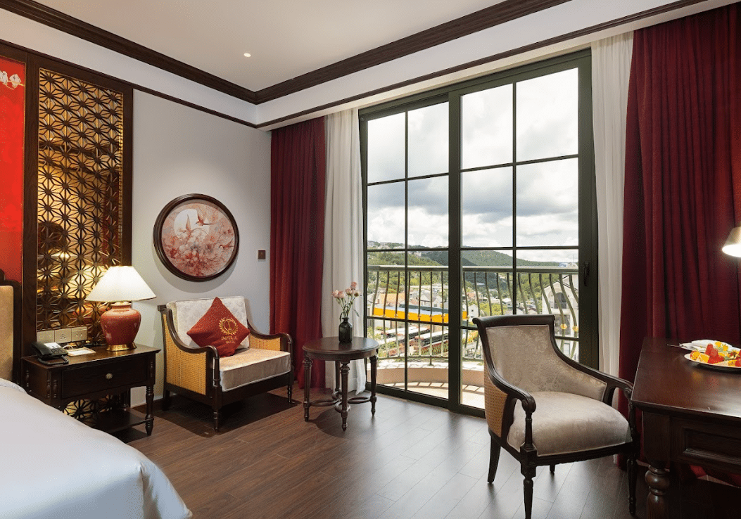 Deluxe Valley (Senior) #1