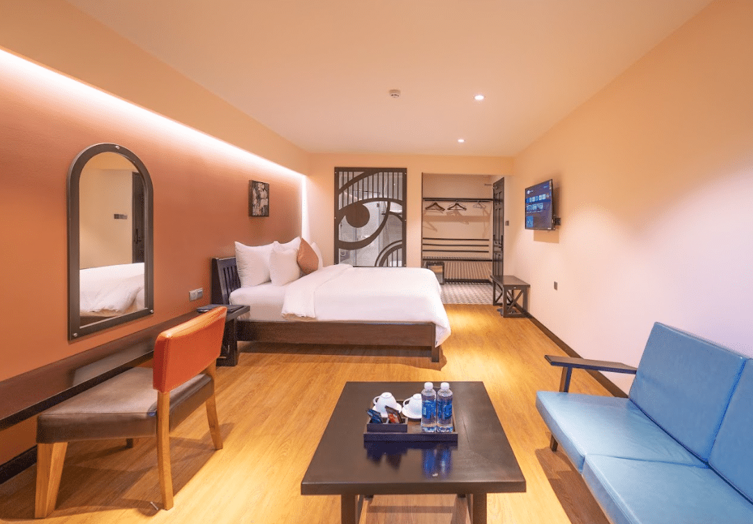 Superior King Room #4