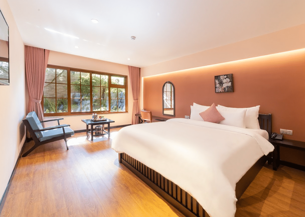 Superior King Room #3