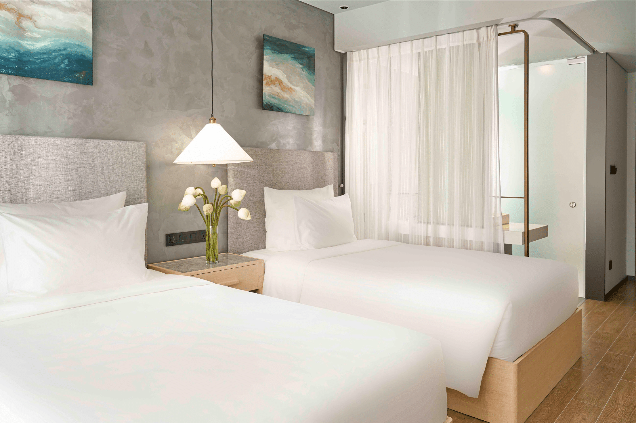 Deluxe Balcony City View  (King/ Twin) #3