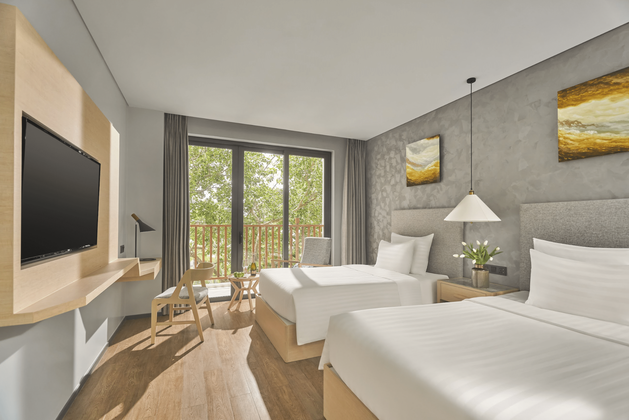 Deluxe Balcony Garden View  (King/ Twin) #1