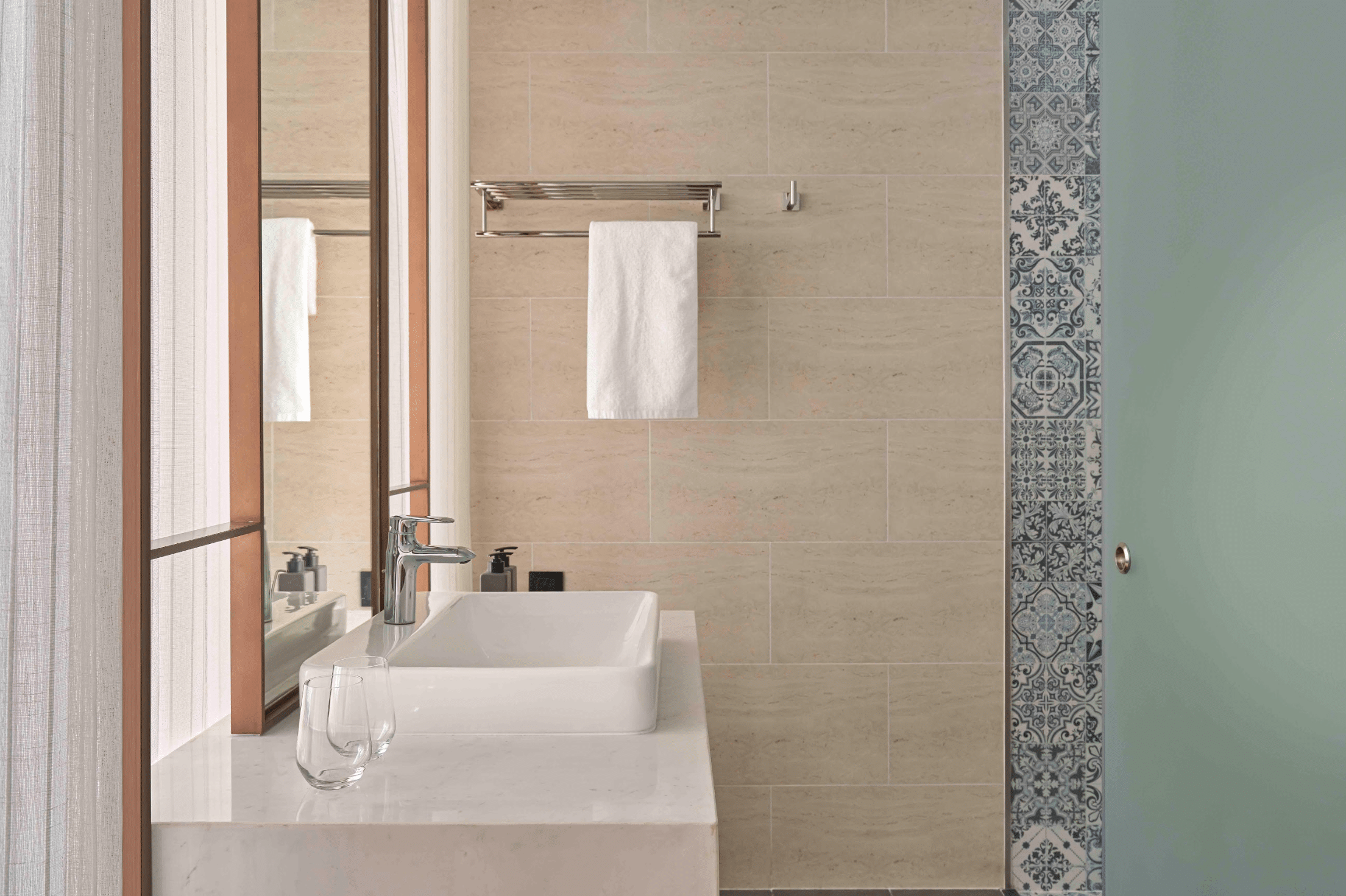 Deluxe Ocean View  (King/ Twin) #2