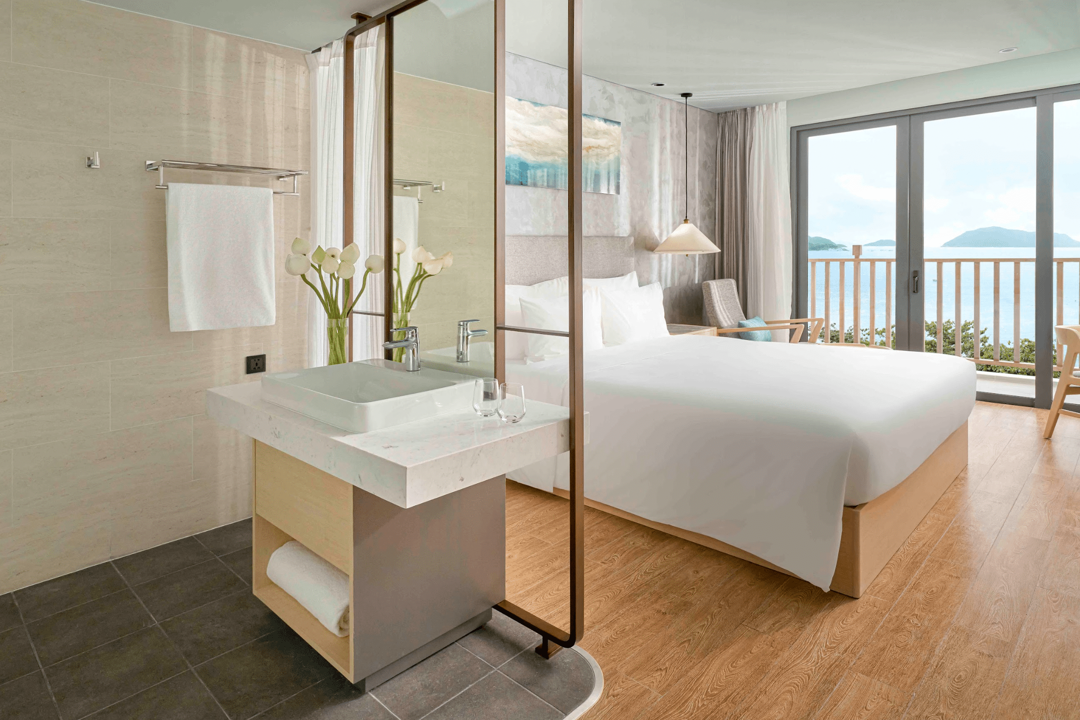 Deluxe Balcony Ocean View #4