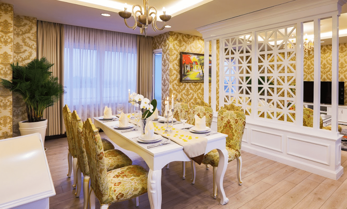 Royal Suite #3