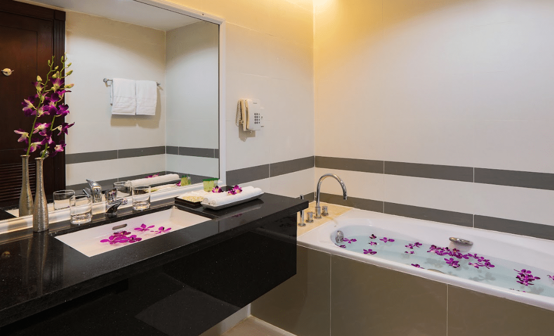 Royal Suite #2