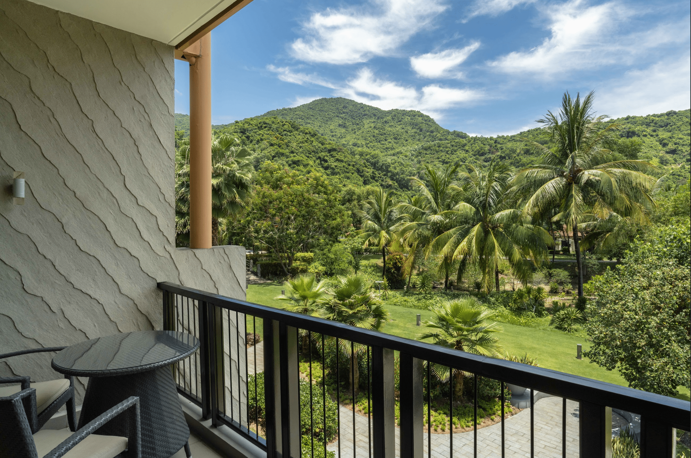 Garden Balcony Grand #1