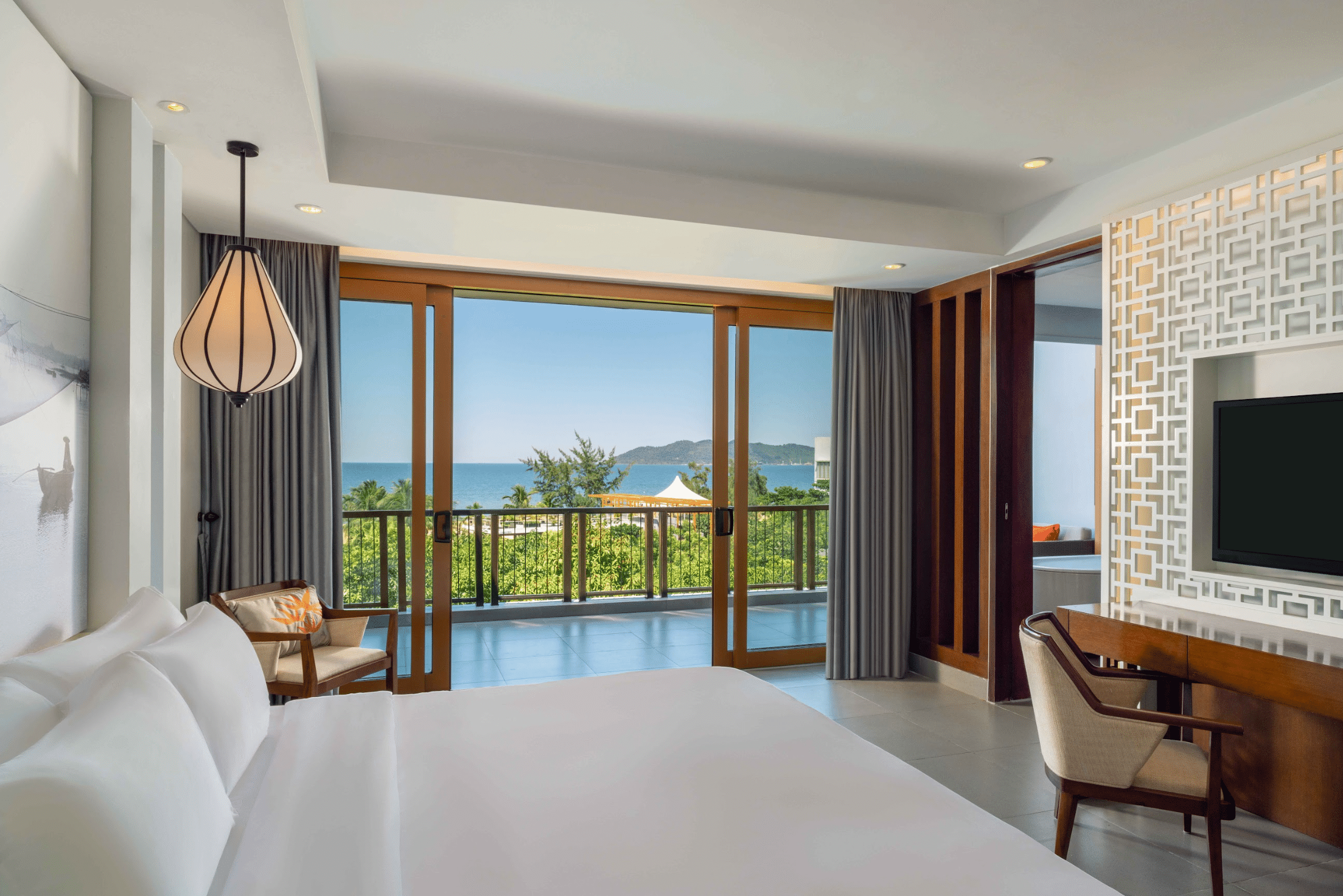 Seaview Balcony Grand #2
