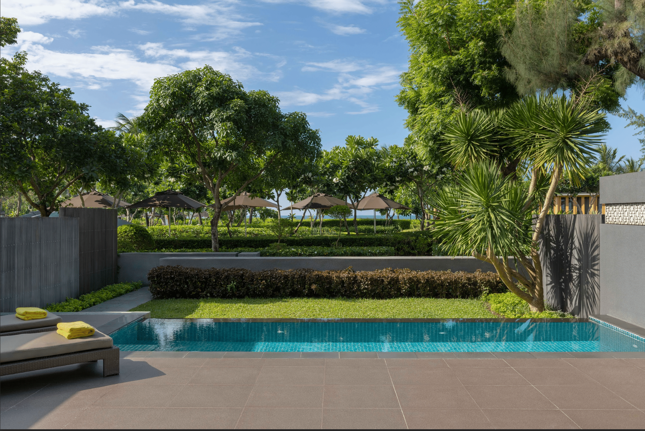 Courtyard One-Bedroom Pool Suite #1