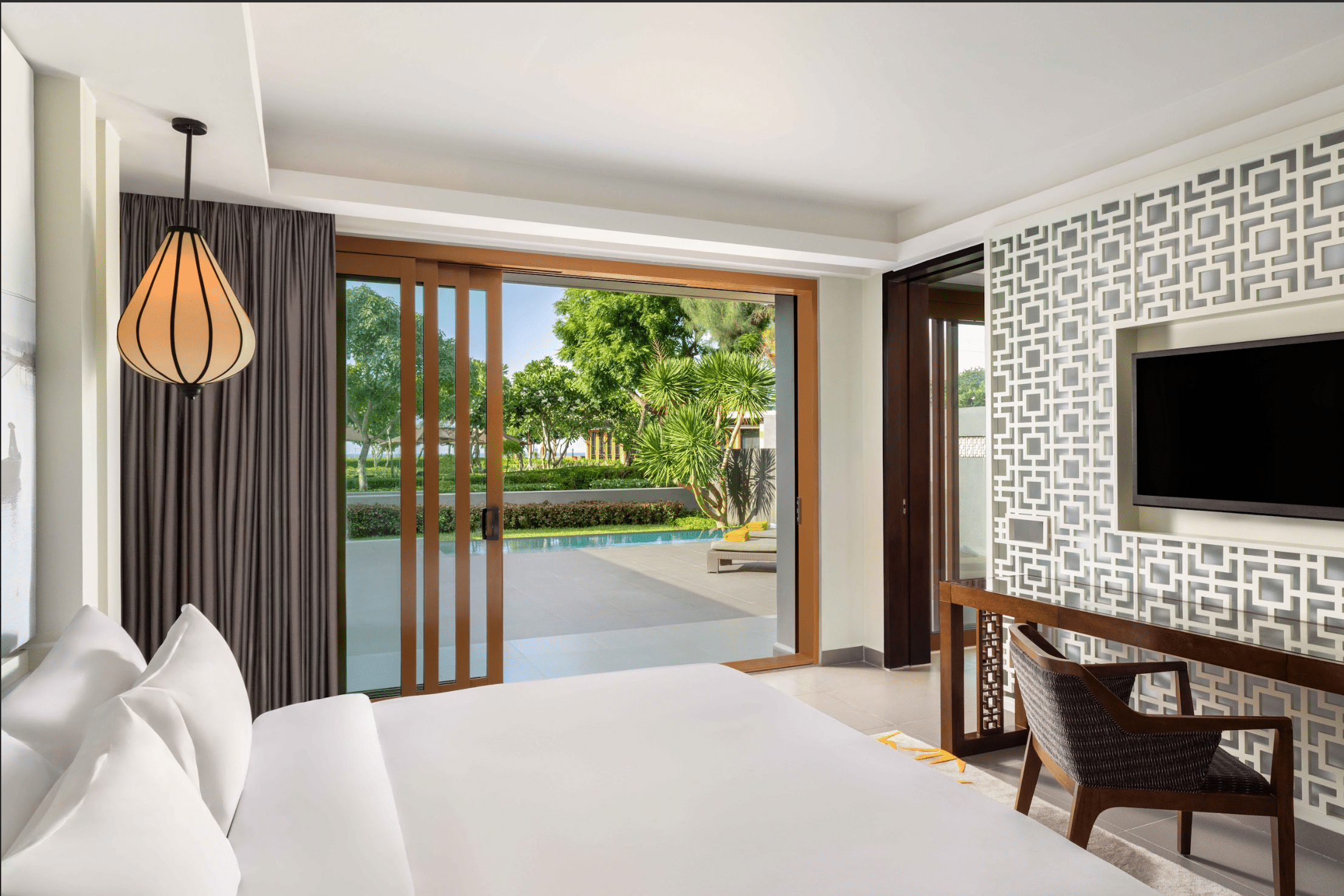 Courtyard One-Bedroom Pool Suite #3