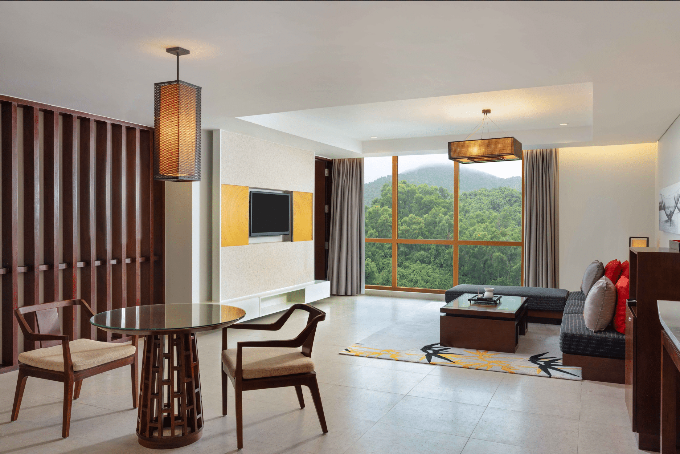 Seaview One-Bedroom Pool Suite #1