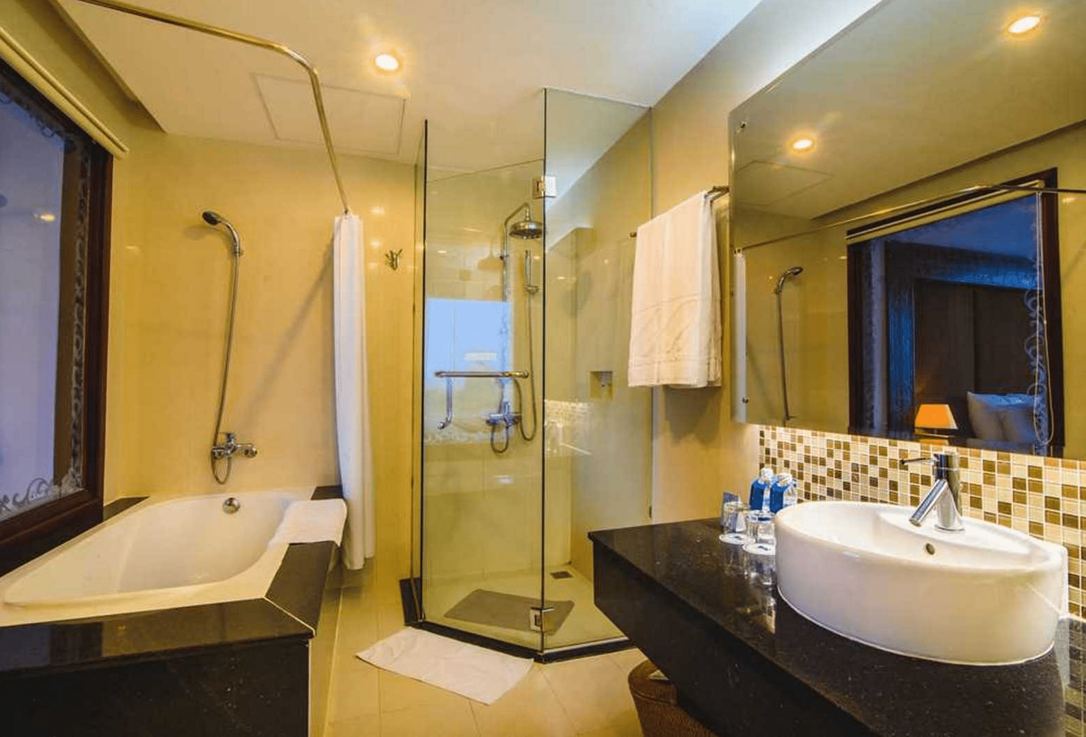 Suite River View #7