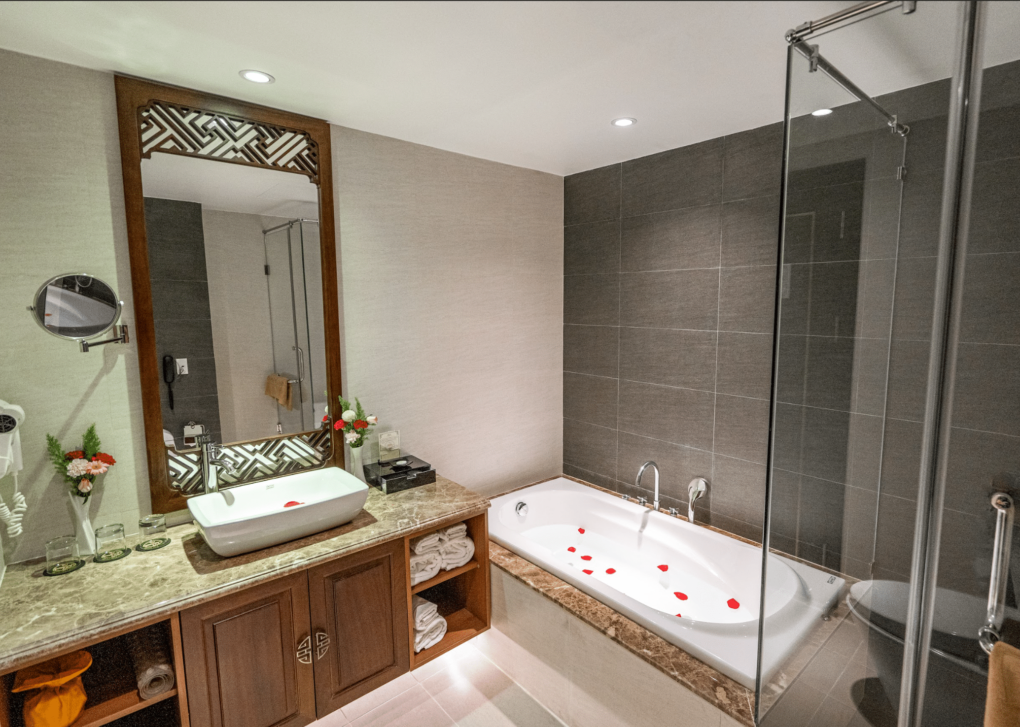 Premier Studio Suite #2