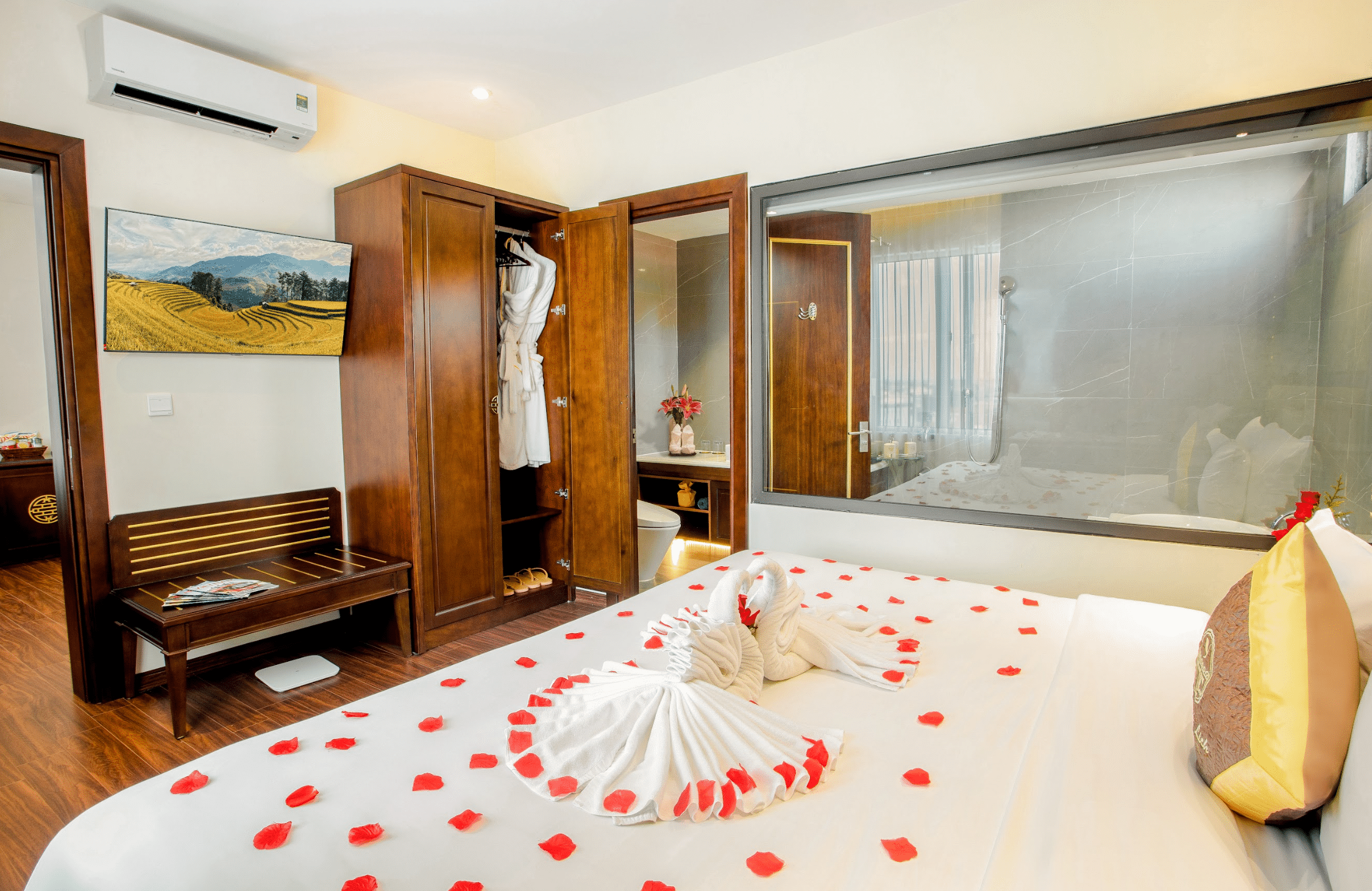 Club Executive Suite #5