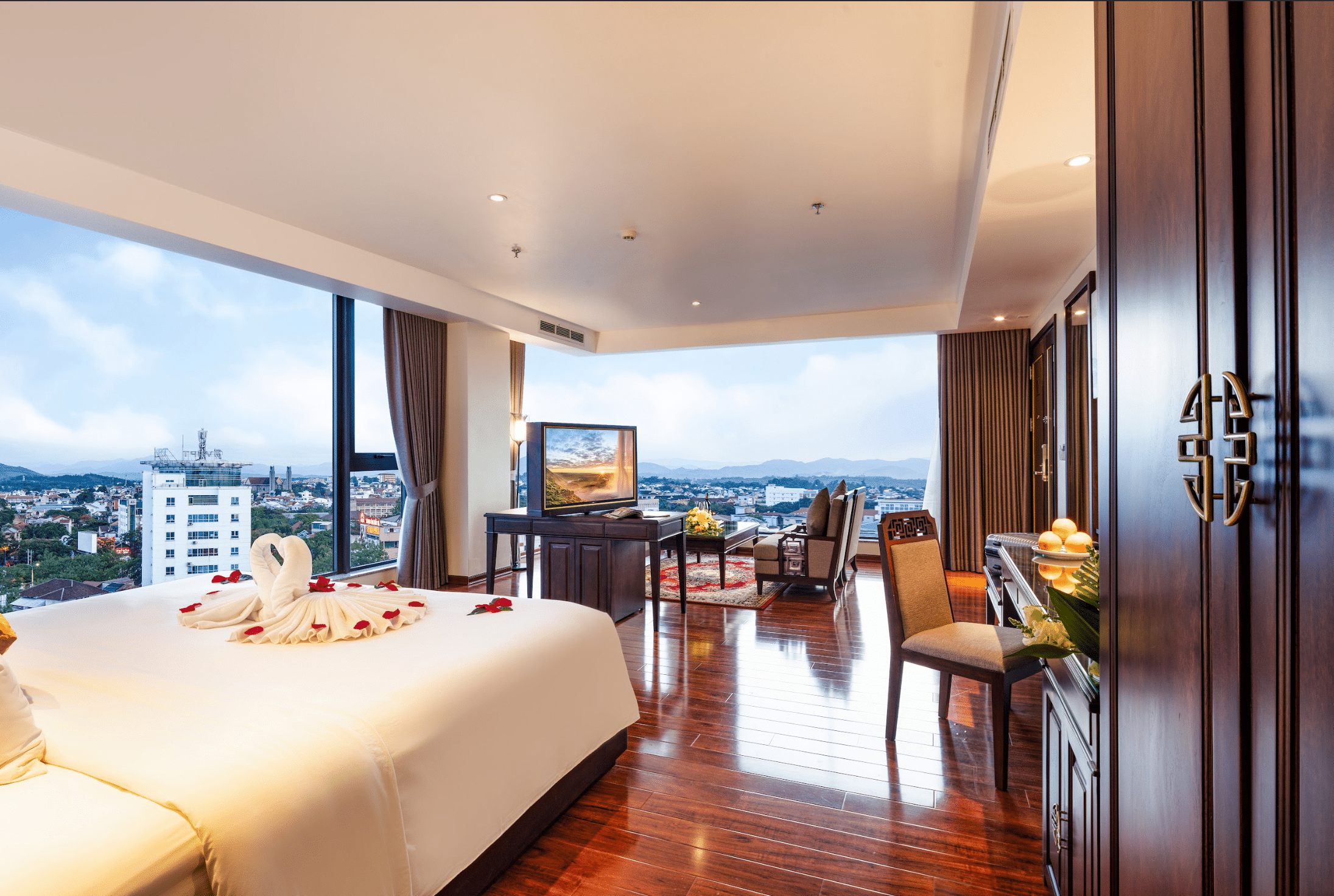 D' Elegance Signature Suite #3