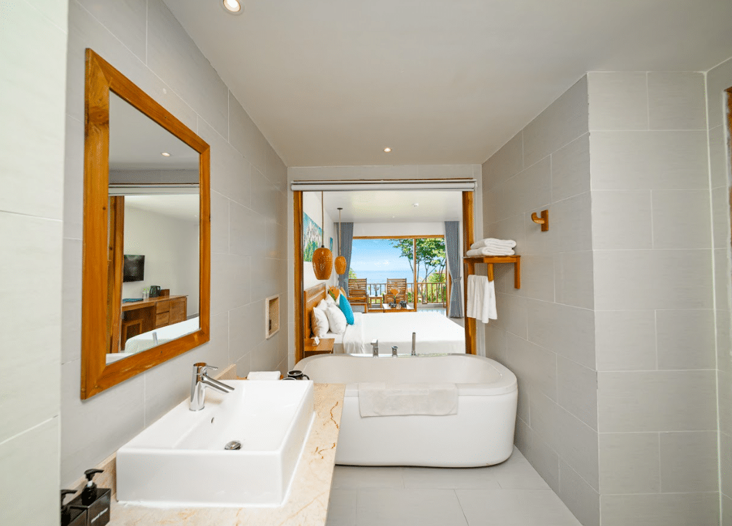 Premium Deluxe Ocean View #2