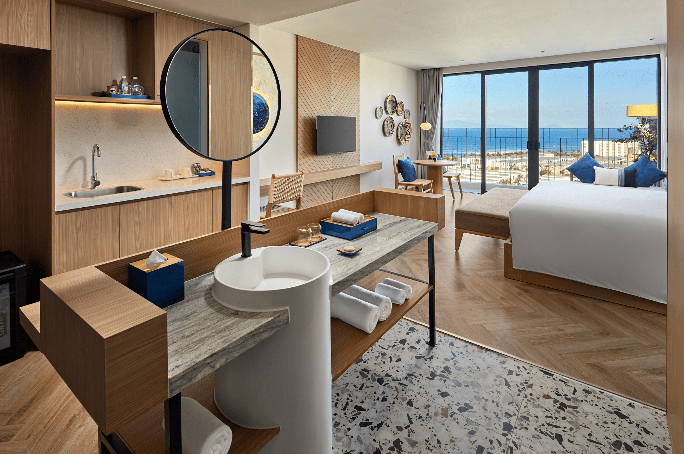 Premier Ocean View King/ Twin #1