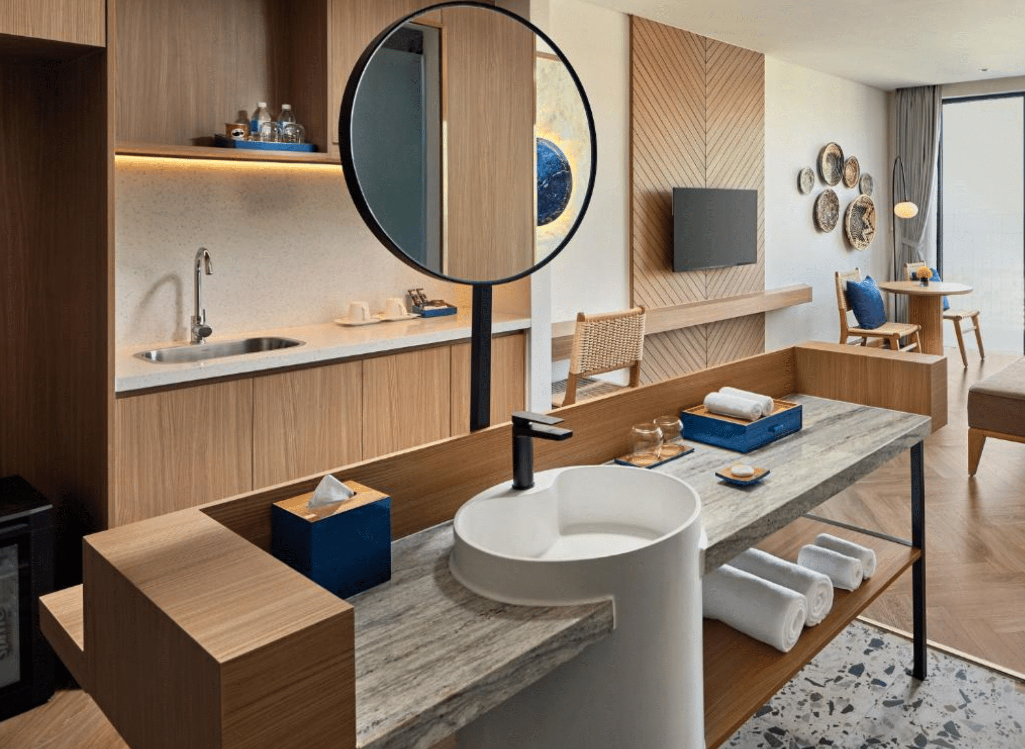 Premier Partial Ocean View King/ Twin #1