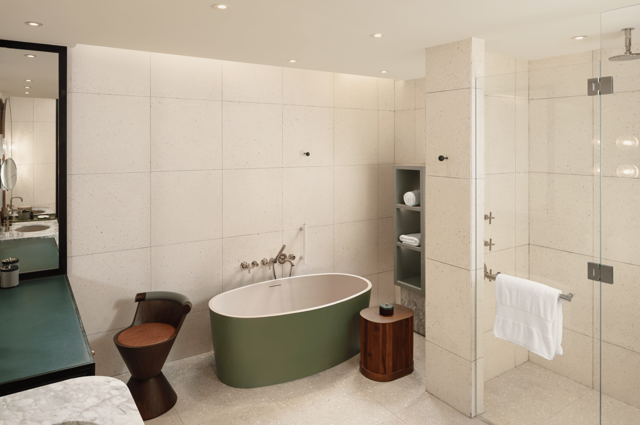 Deluxe Ocean View Suite #1