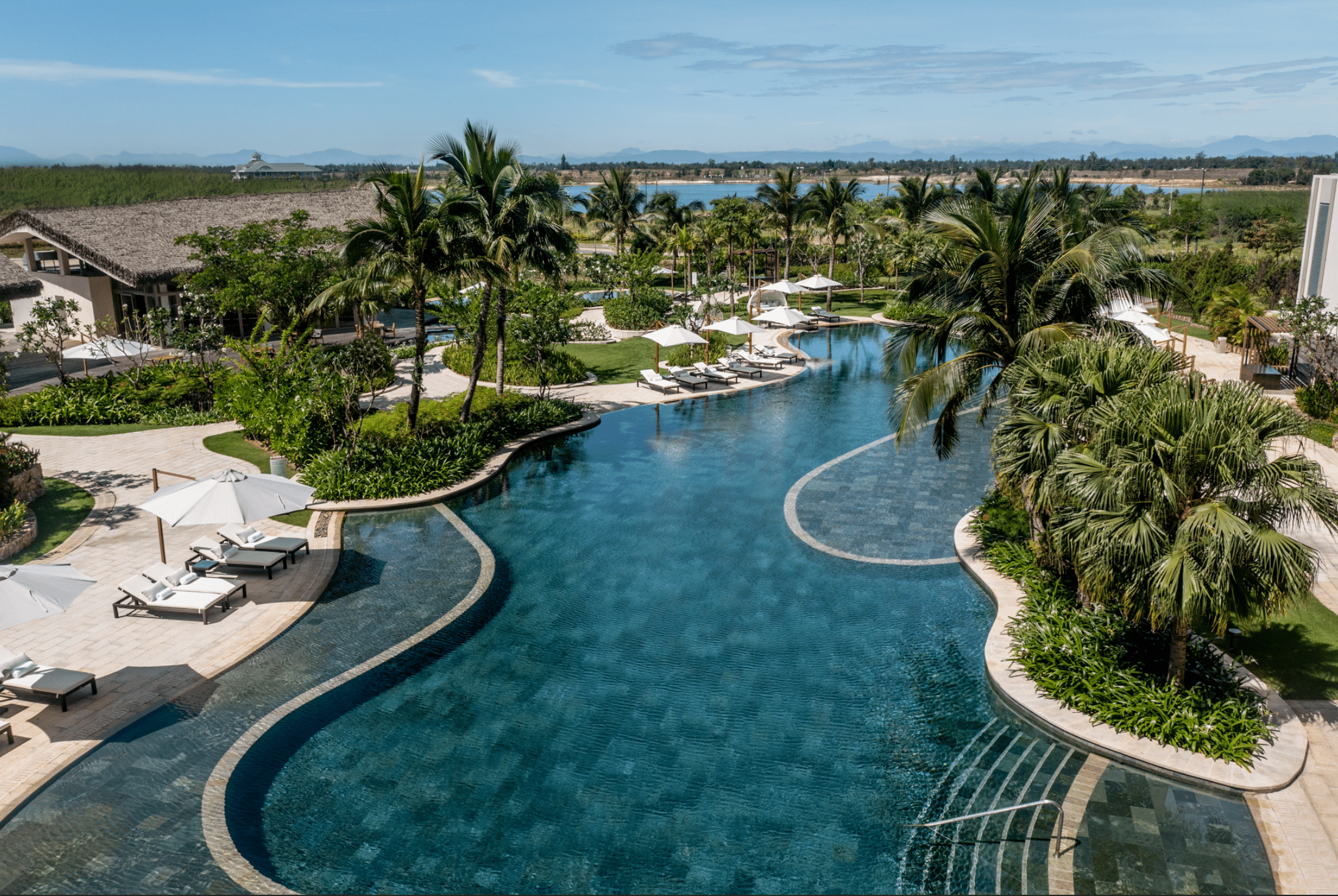 Superior Ocean View (King / Twin) #3