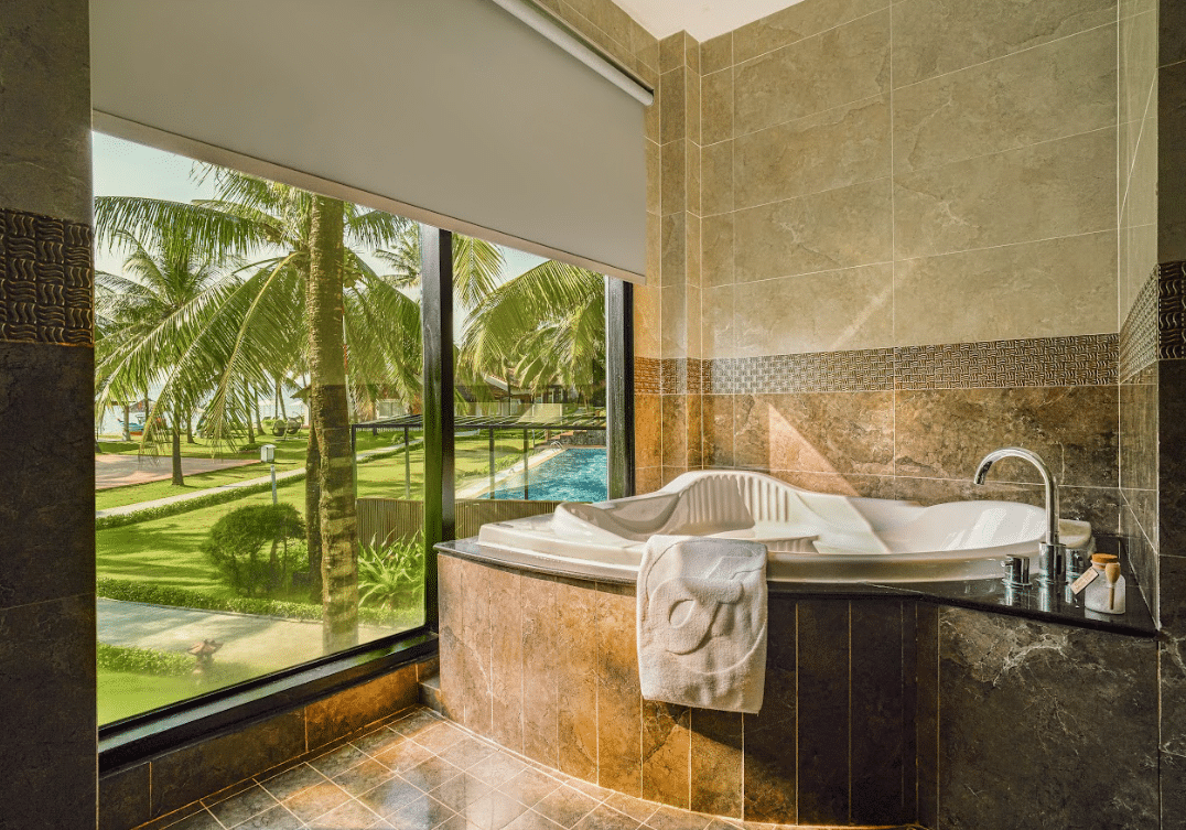 Deluxe Ocean View #3