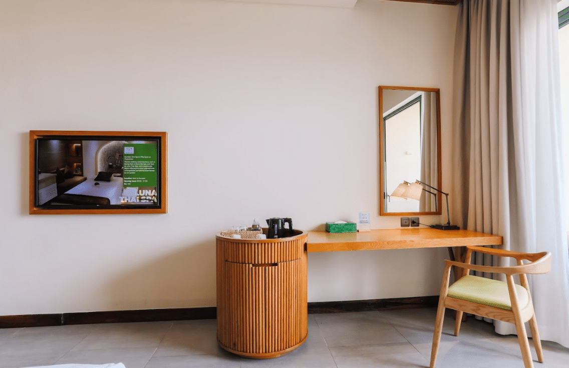 Deluxe Ocean View #2